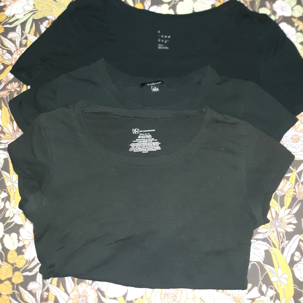 🌙5/$15 Black Tee Bundle